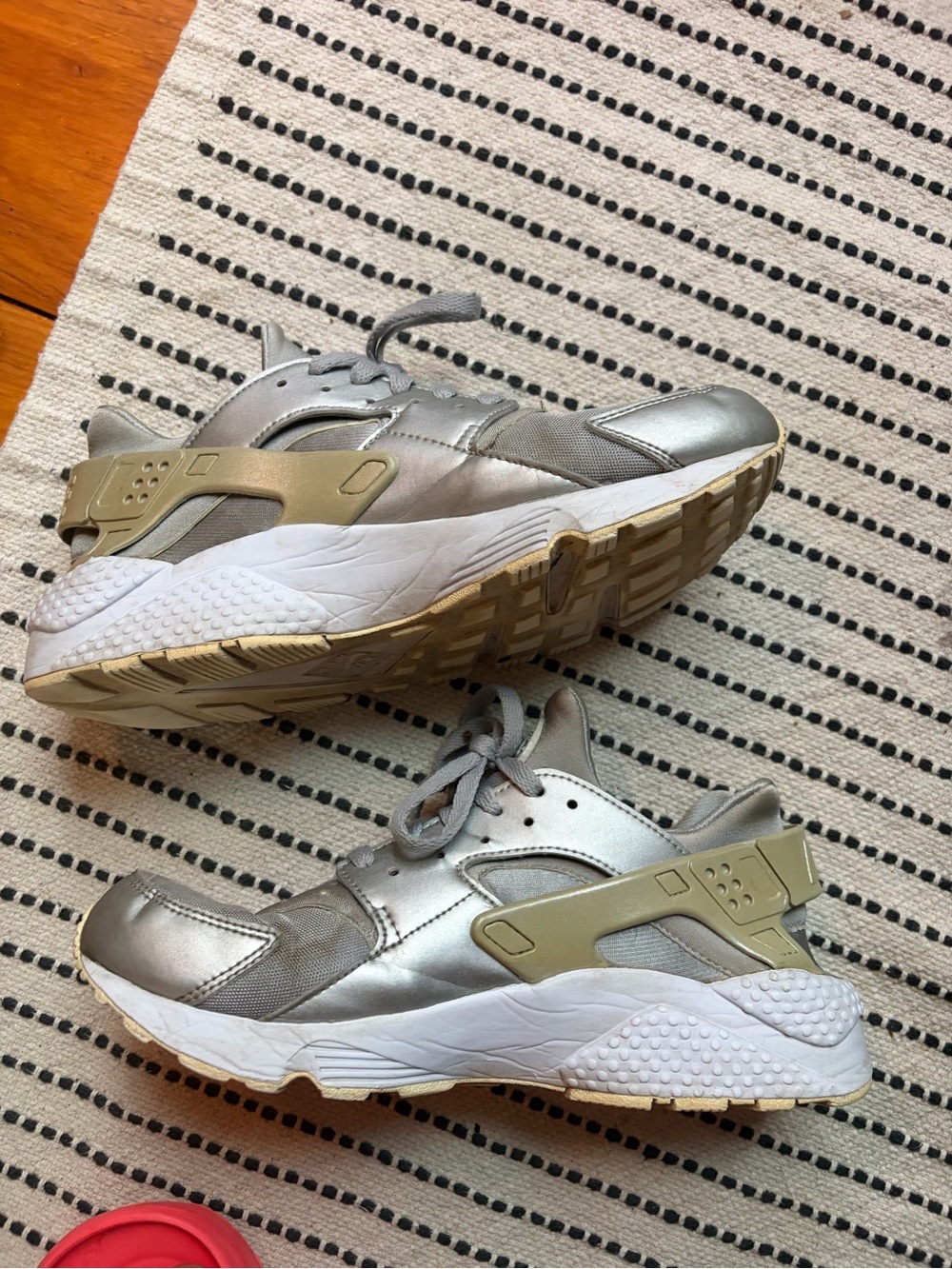 Nike Men’s Silver Air Huarache Sneakers - Picture 2 of 7